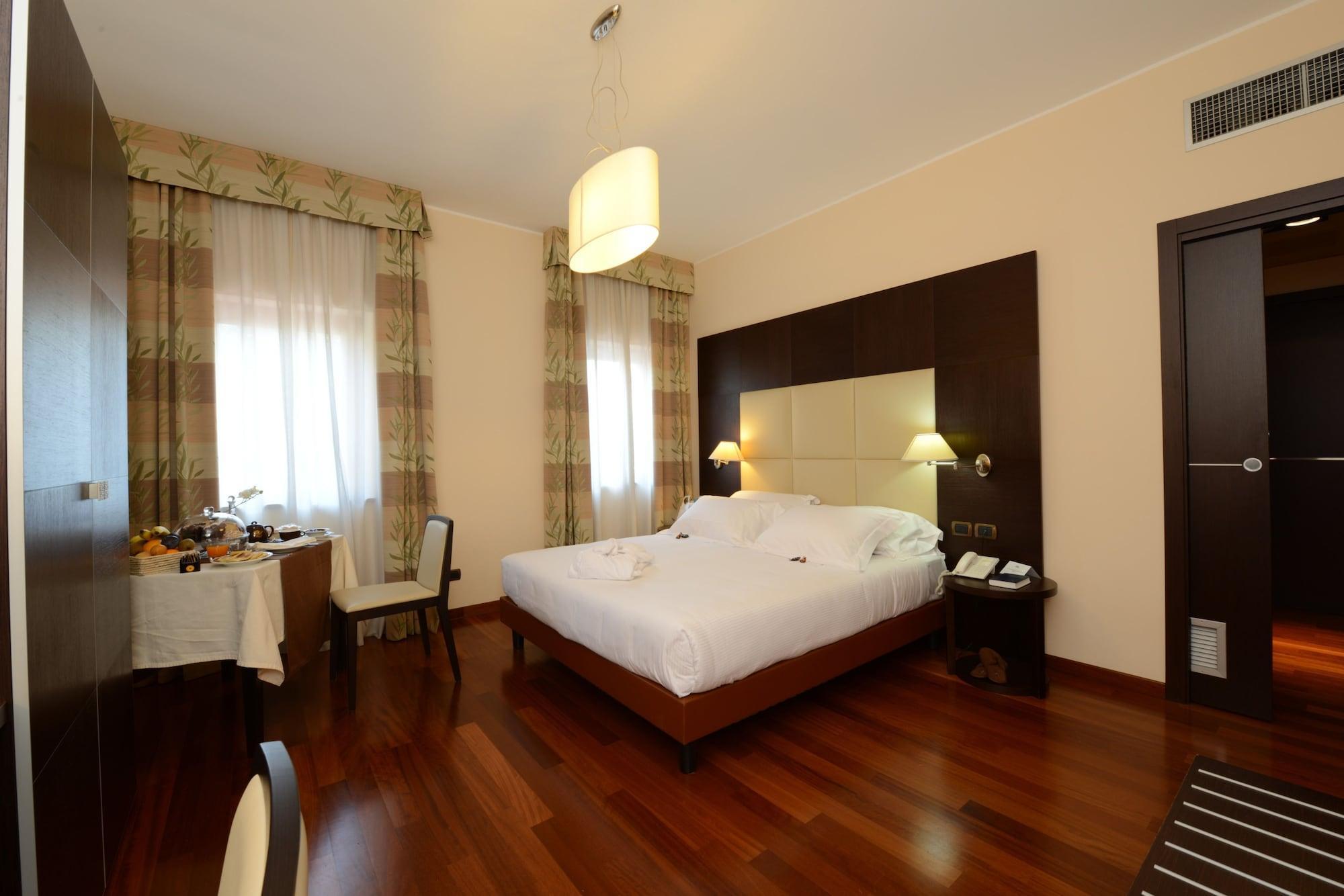 Hotel Guglielmo كاتانزارو المظهر الخارجي الصورة